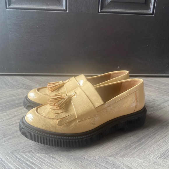 Franco Sarto Jack Lug Sole Loafers, Size 9.5, Beige Patent Leather - Picture 2 of 5